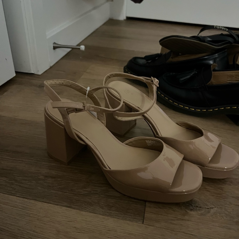 h&m Elegant Nude platform block Heel Sandals